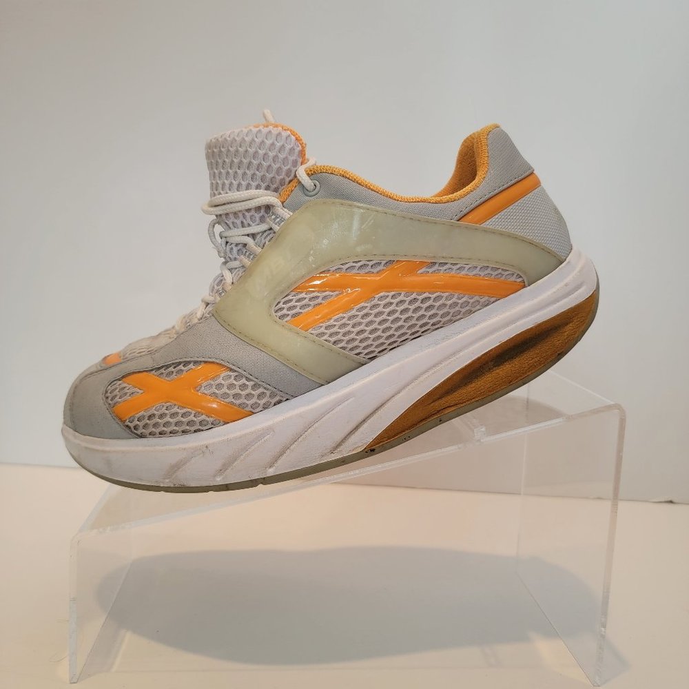 MBT Physiological footwear